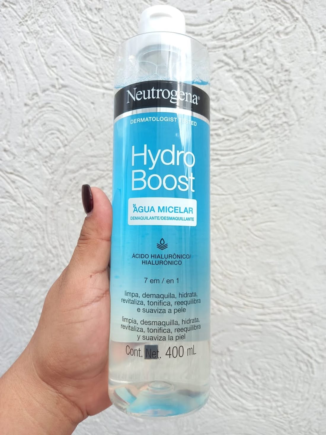 Agua micelar Neutrogena Hydro Boost con acido hialuronico.