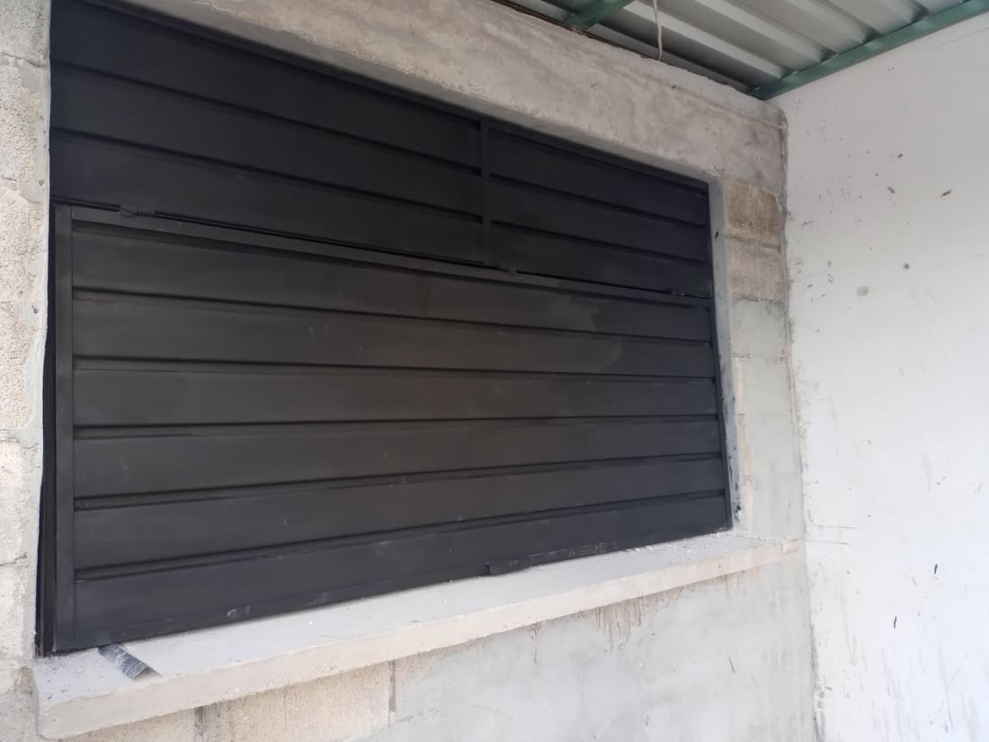 Portones, rejas y estructuras metálicas