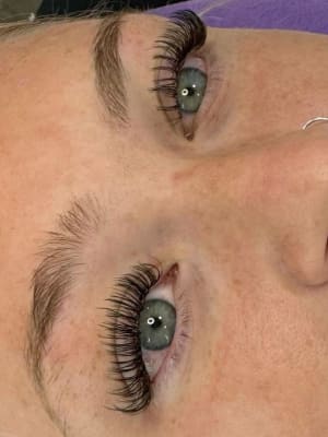 Extensiones de pestañas Zara Pooll