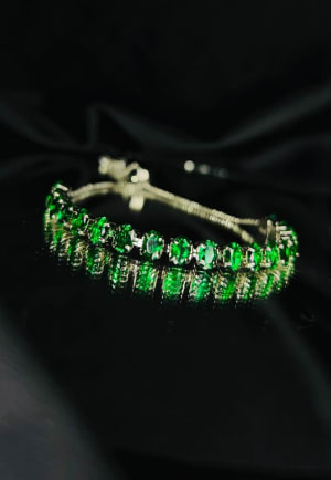 Brazalete Émera joya esmeralda