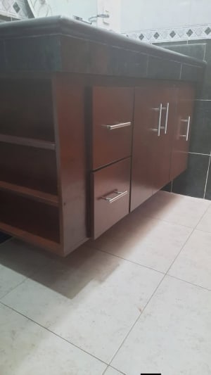 Frida Wood - Muebles para Baño