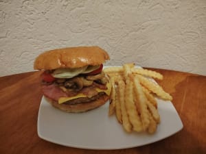 La Mera Burger