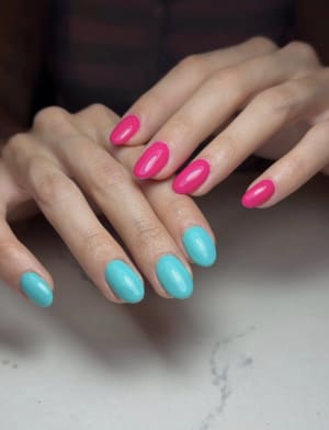 Paris Val Soft Gel y Manicura Rusa