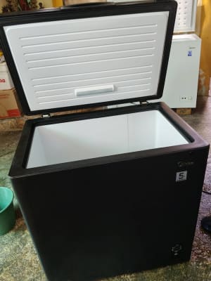 Congeladora Midea horizontal seminueva