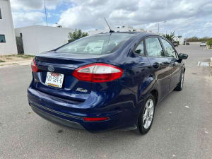 Vehículo Suzuki Equipado