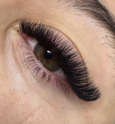 Extensiones de pestañas Zara Pooll — Caucel