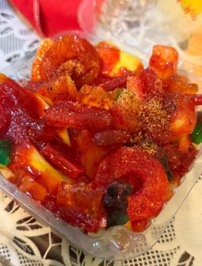 Charolas de fruta con gomitas — Santa Isabel