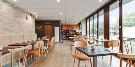 Salle petit déjeuner