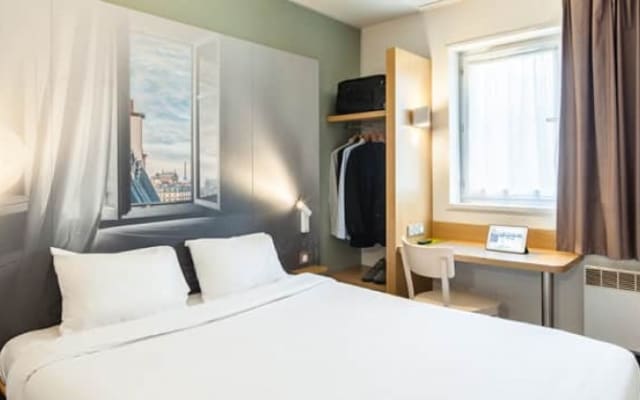 B&B Hôtel Evry Lisses 1