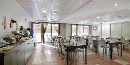 Salle petit déjeuner