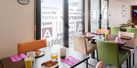Salle petit déjeuner