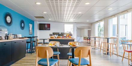 Salle petit déjeuner