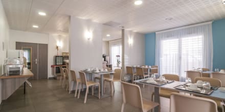 Salle petit déjeuner