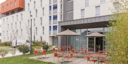 Salle petit déjeuner