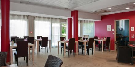 Salle petit déjeuner
