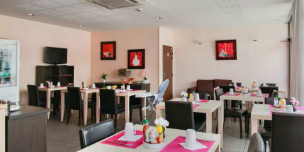 Salle petit déjeuner