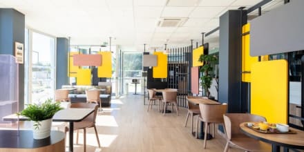 B&B Hôtel Massy Gare TGV