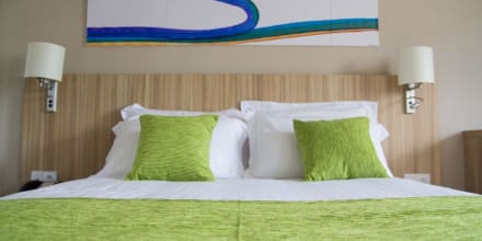 Q7 LODGE LYON 7