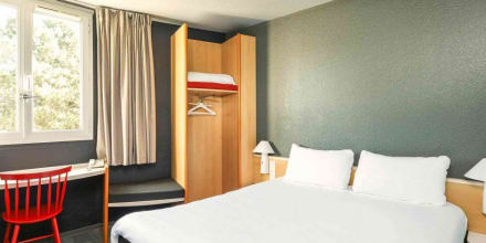 Ibis Chartres Ouest Luce