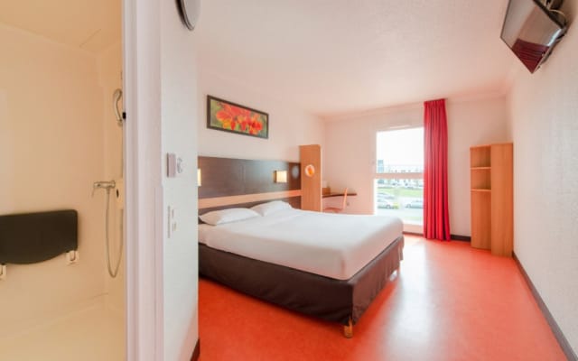 B&B Hôtel Cholet Nord