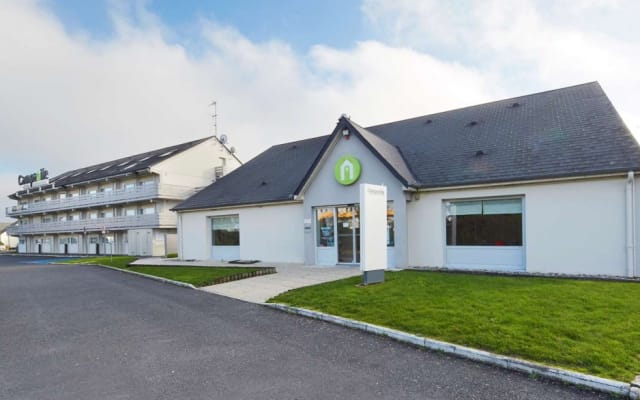 Campanile Chambray Les Tours