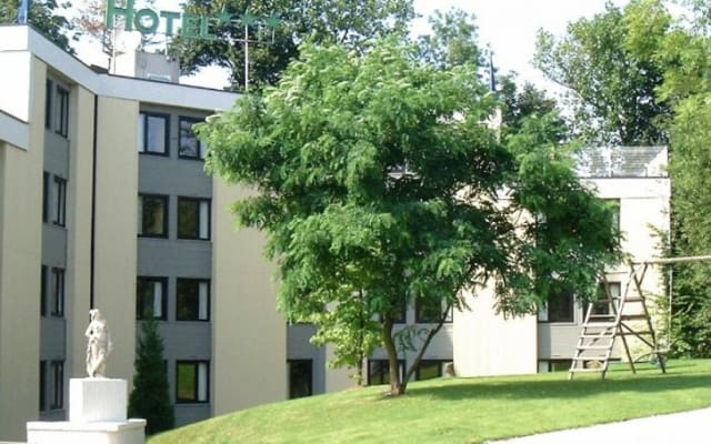 Hôtel Logis Acacias Lille Tourcoing