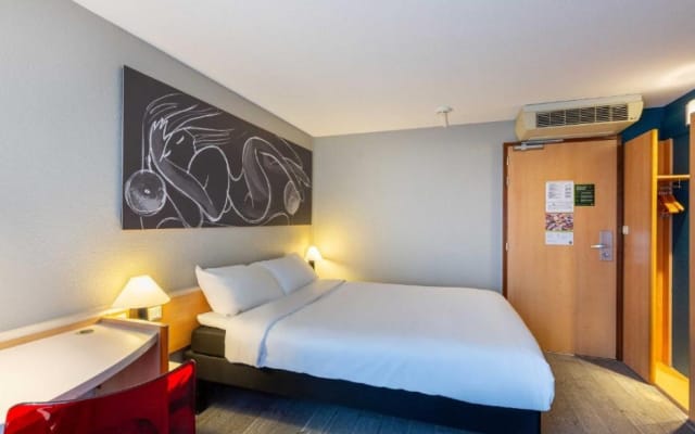B&B Hotel Orléans Centre Foch