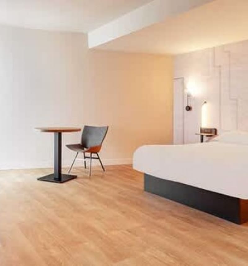 Chambre PMR en journée Lille Eurasanté