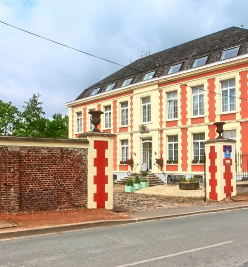 Hôtel Chateau de Moulin-le-Comte