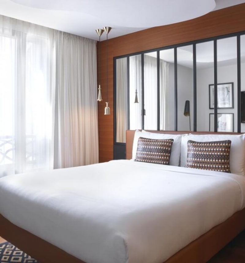 Renaissance Paris République Hotel