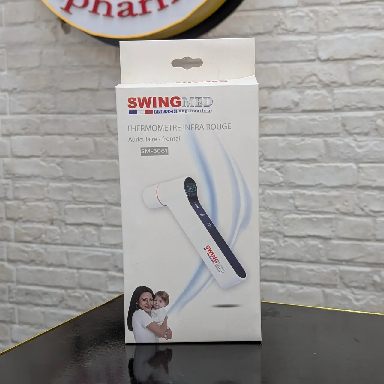 SwingMed SM-3061 – Thermomètre Infrarouge Auriculaire & Frontal