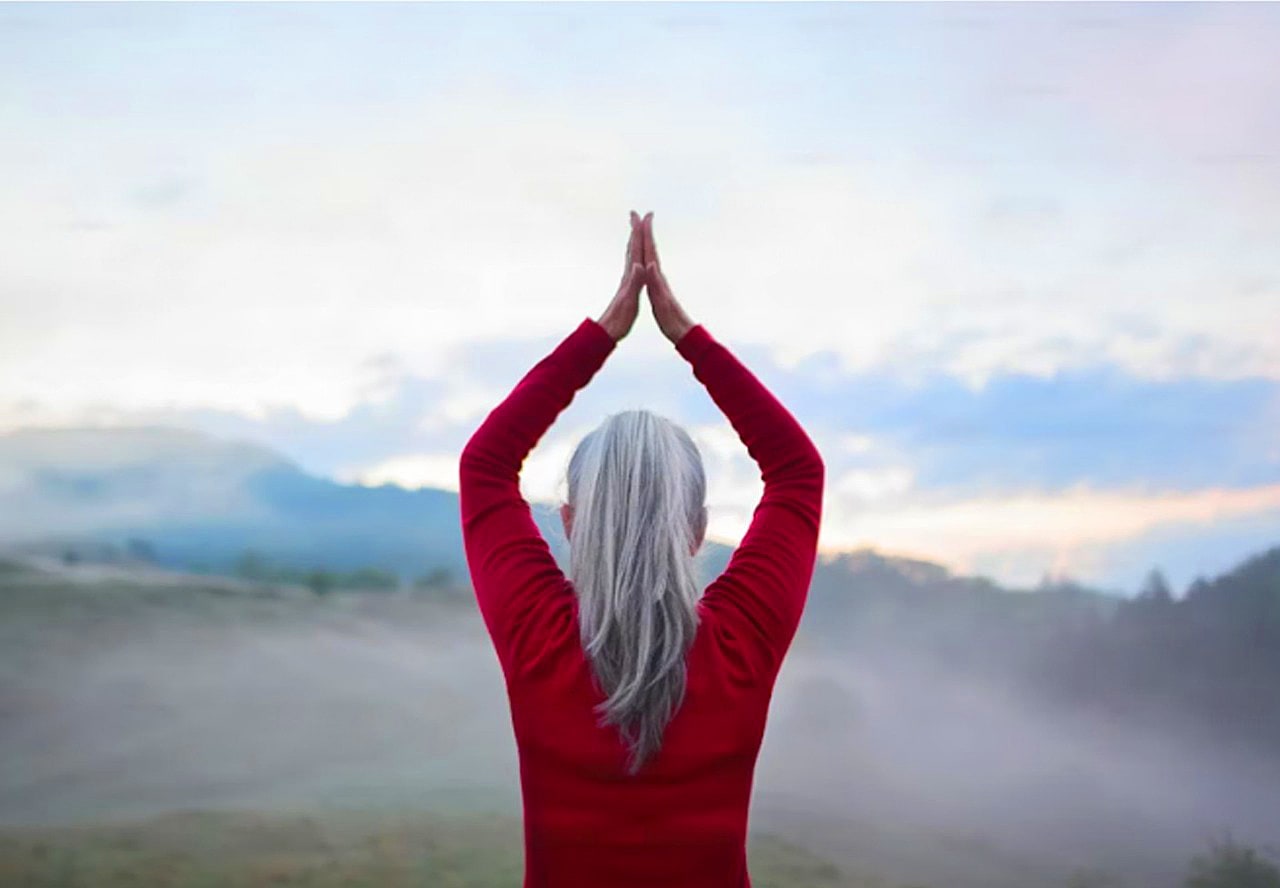 Slide de fundo com imagem espiritual