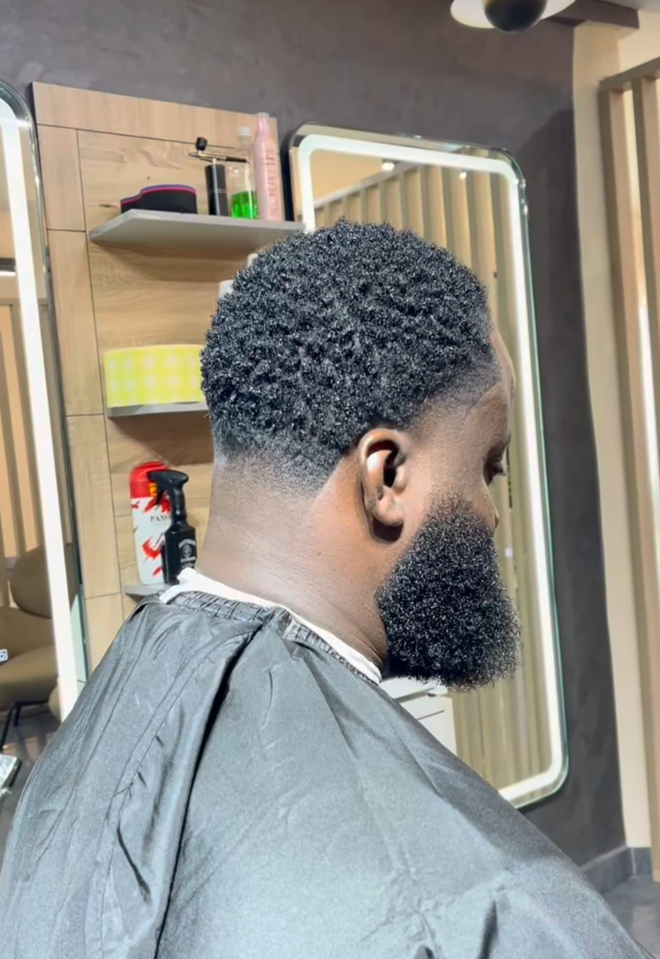 Polaris Beauty Lounge - Unisex Salon in Accra image 6