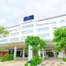 โรงแรม เดอะริช โฮเทล