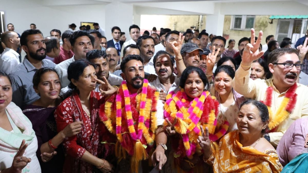 कांगड़ा जिला परिषद पर भाजपा का कब्जा: सीमा चौधरी निर्विरोध अध्यक्ष, अभिमन्यु उपाध्यक्ष निर्वाचित (Kangra Zila Parishad Election Results)