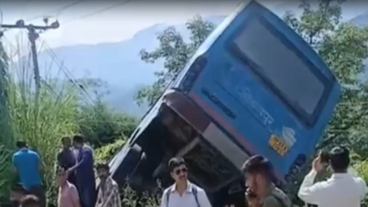 हिमाचल: भगेड़-पनौल सड़क पर बस हादसा, यात्रियों में चीख-पुकार (Bus Accident) - पूरी जानकारी