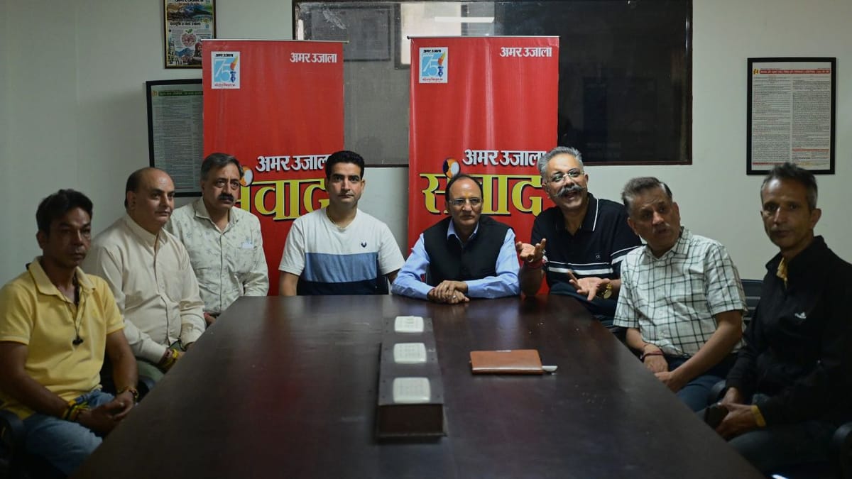 शिमला में जाम और पार्किंग का संकट: कारोबारियों ने मांगी नई सुविधाएं (Urban Planning)