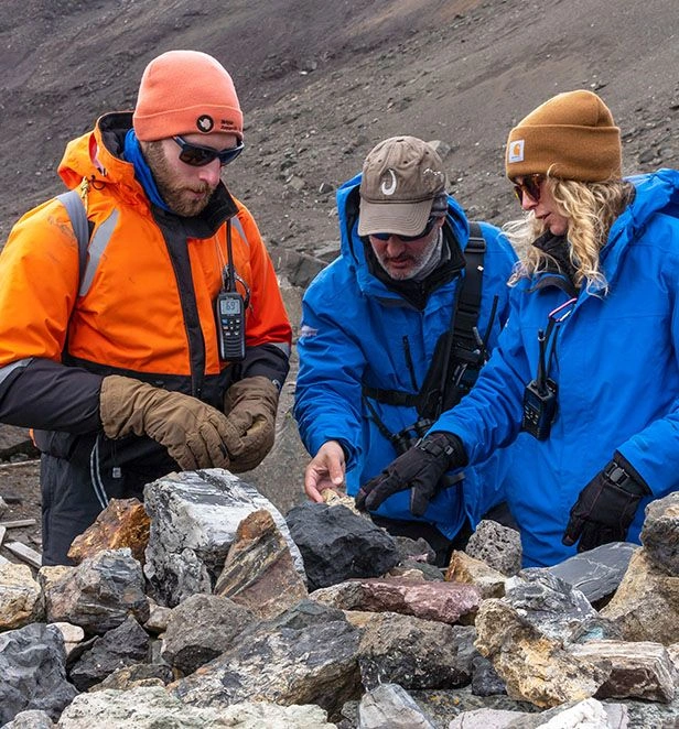 Laubeuf Fjord Kayak Scenic Eclipse I_101S_Antarctic Peninsula_2 Patricio Ramos no ship