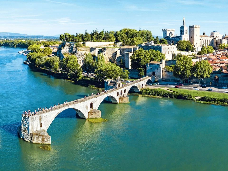 Scenic Sapphire in Avignon, France