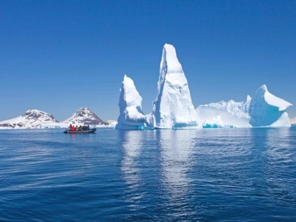 Zodiac Excursion