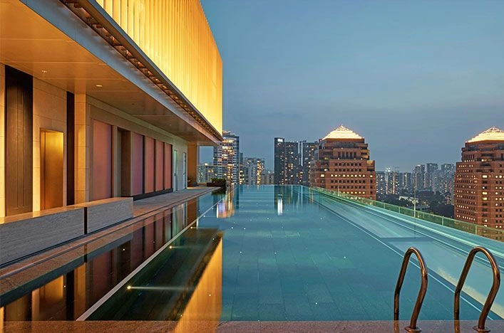 InterContinental Singapore Swimming Pool