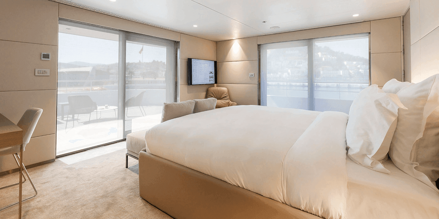 Yacht Suite