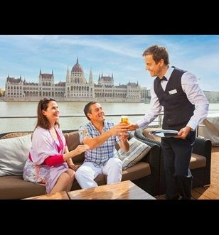 d sr Butler Budapest