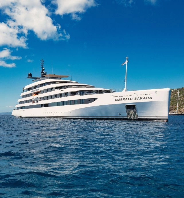 Emerald Sakara, St Barts