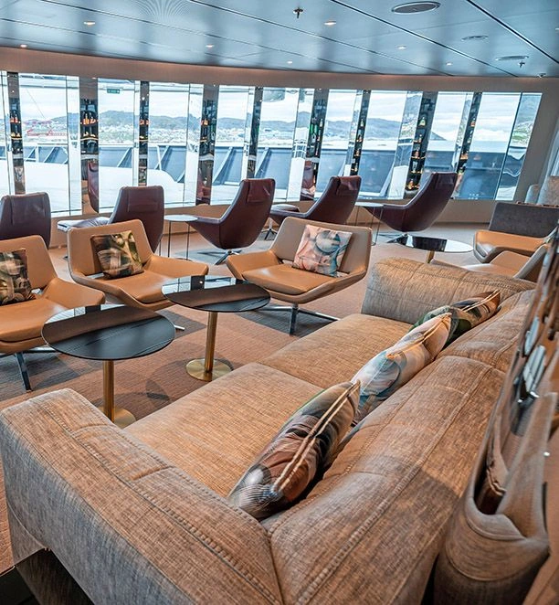 observation-lounge_scenic-eclipse