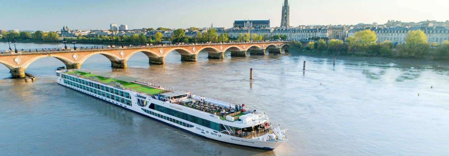 Scenic Diamond Bordeaux Pont de Pierre Bordeaux France