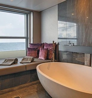 Owners penthouse bathroom