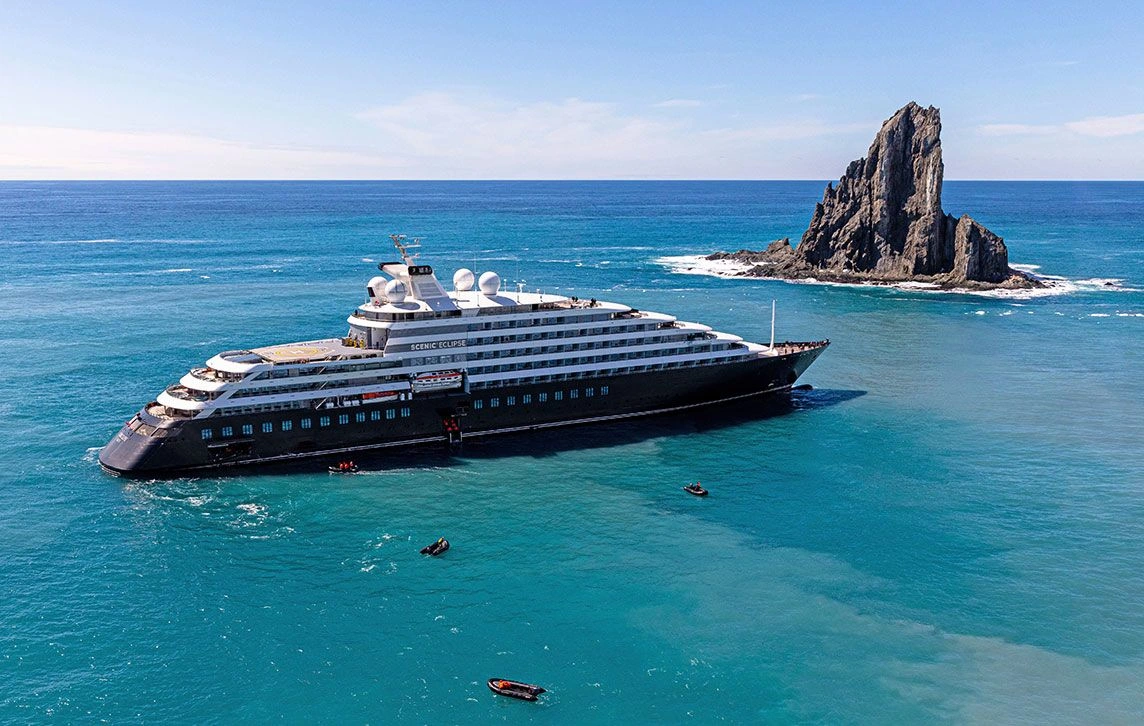 Scenic eclipse exterior