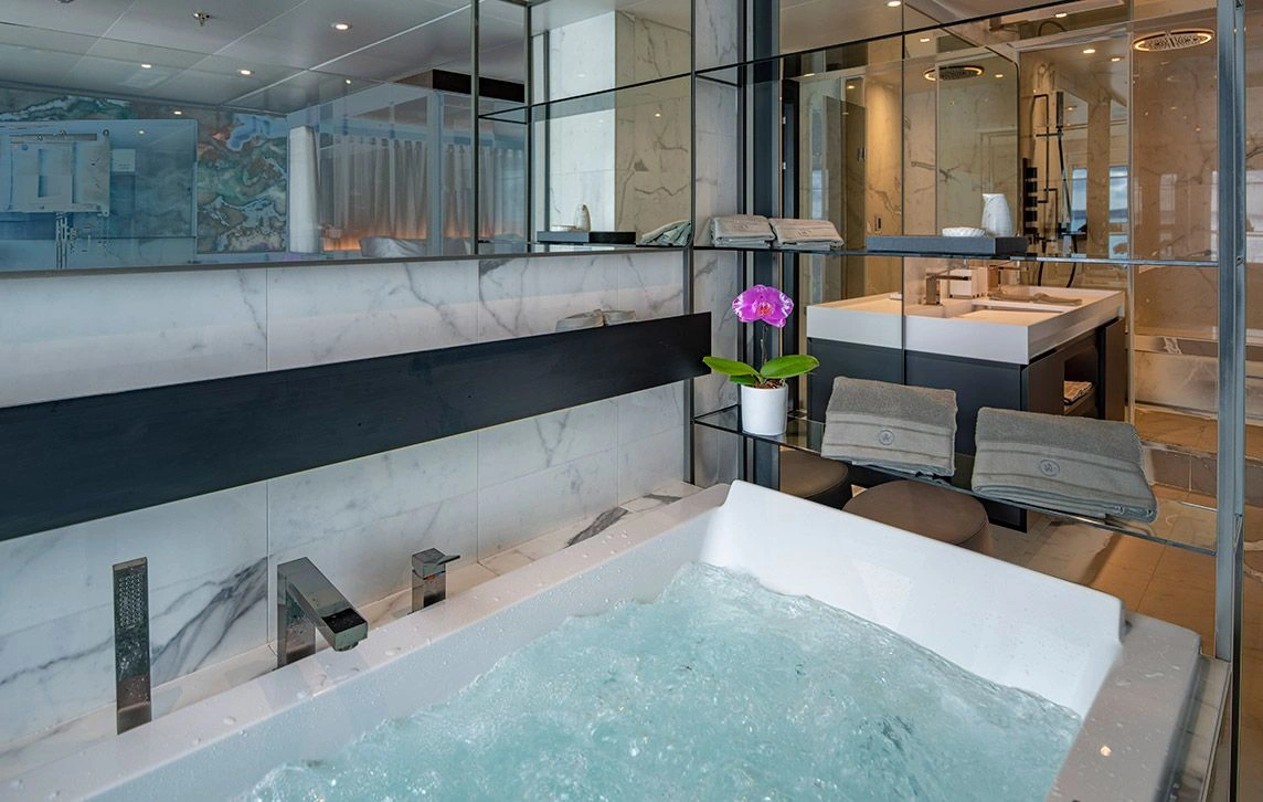 Spa suite Bathroom