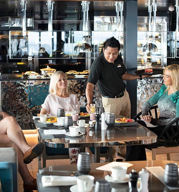 Yacht Club, Scenic Eclipse